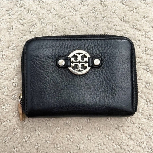 Tory Burch Handbags - Tory Burch Amanda Zip Around Coin Card Wallet